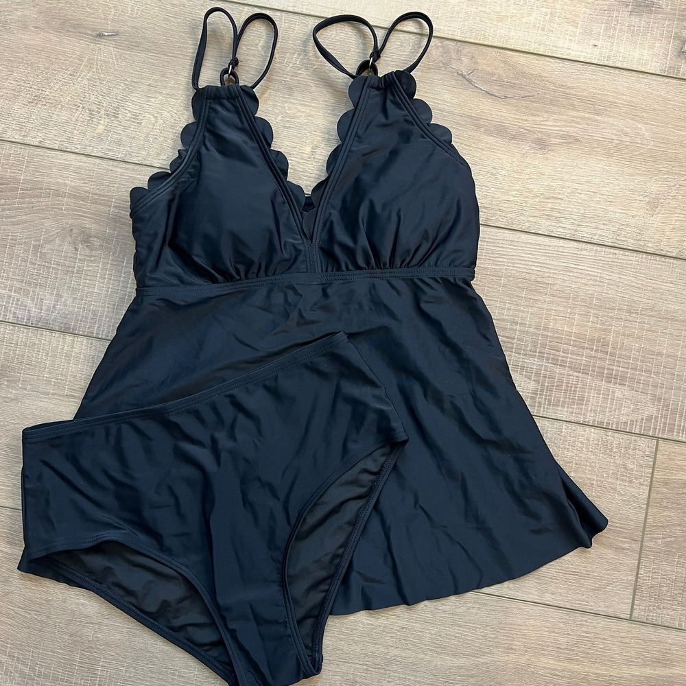 Charmo Tankini Swimsuit Women Medium Black Scalloped V-Neck High Waisted UPF 50+